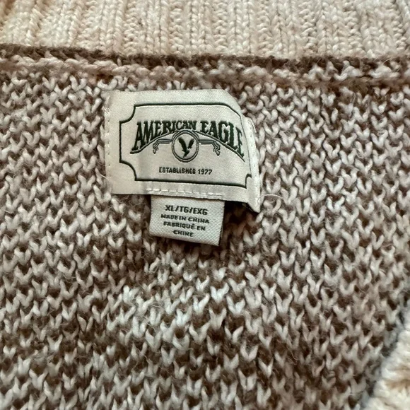 American Eagle Cardigan - Picture 8 of 8